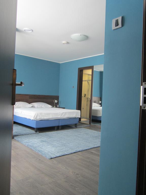 Garni Hotel Zenit Нови-Сад Экстерьер фото