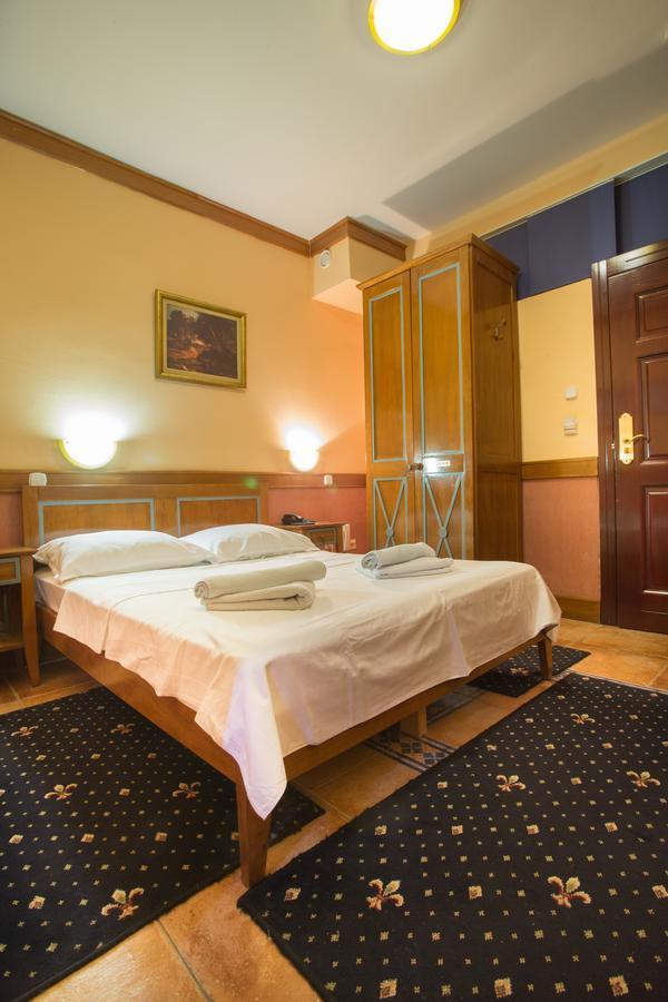Garni Hotel Zenit Нови-Сад Экстерьер фото